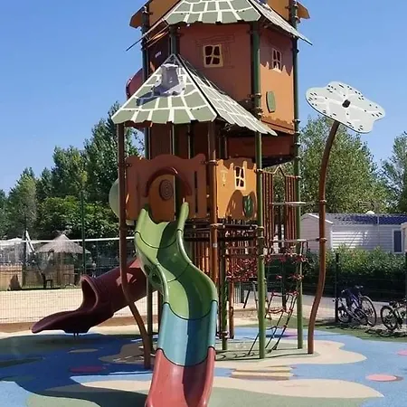 Кемпинг Mobilhome 6 Ca36 *